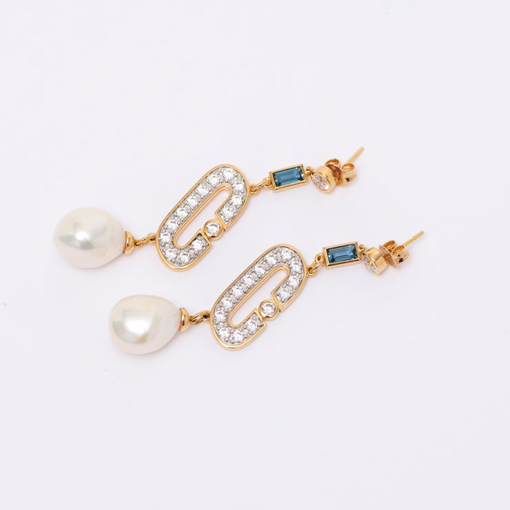 Icon Earrings - Pearl - Gold